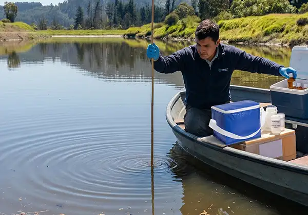 Muestreo-de-sedimentos-muestreo-monitoreo-quimicontrol-servicios